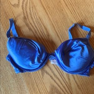 Victoria secret bra 36D